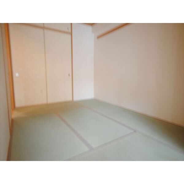 Minoo Hills 室内写真2