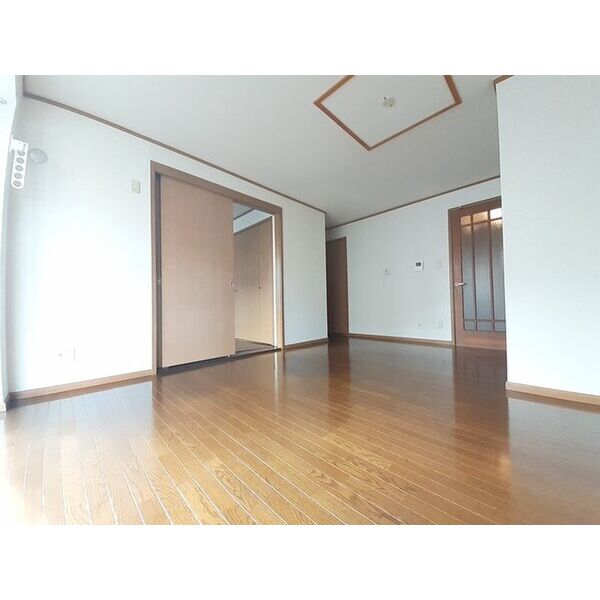 メイプル参番館 室内写真1
