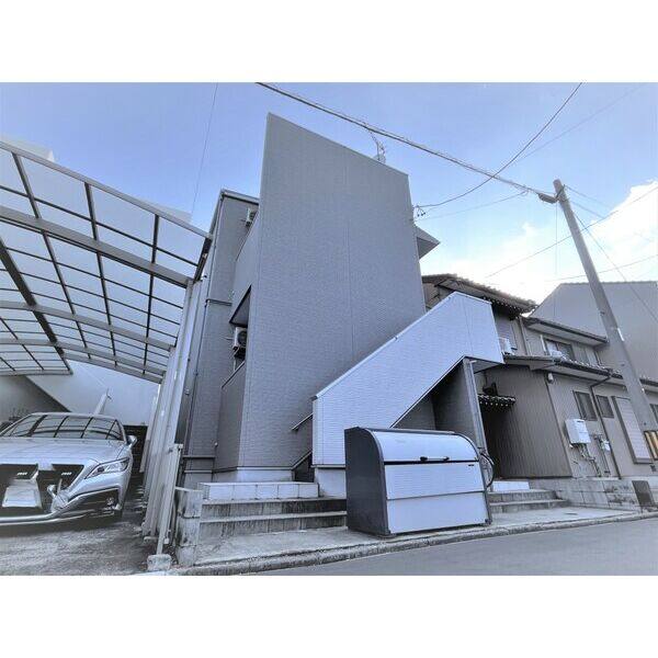 レナージュ 建物画像