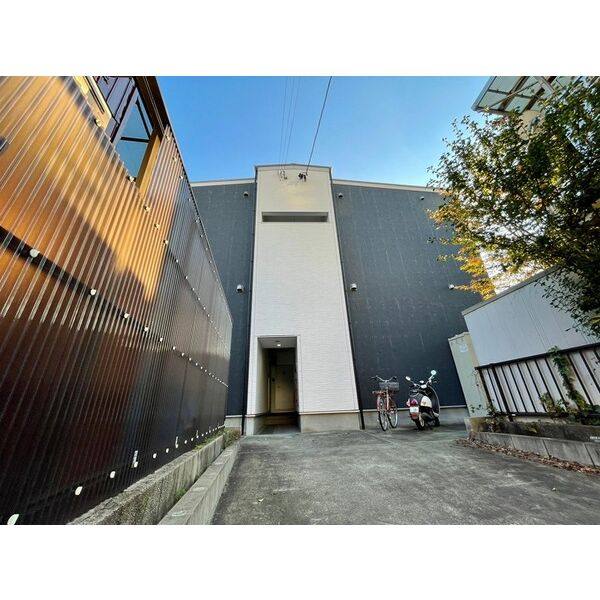 アドラブール新守山 建物画像