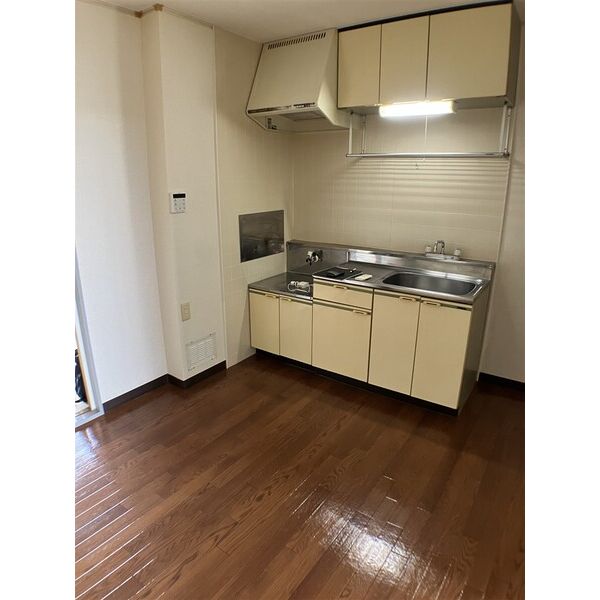 シャルム伊藤C棟 室内写真3