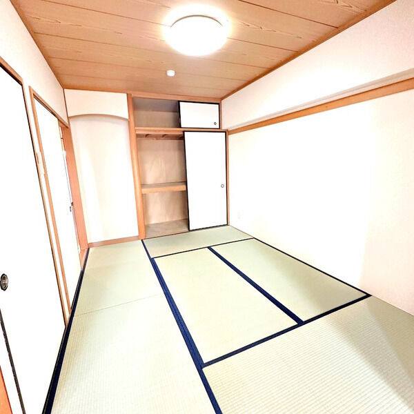 ロータリー春岡601号室 室内写真4