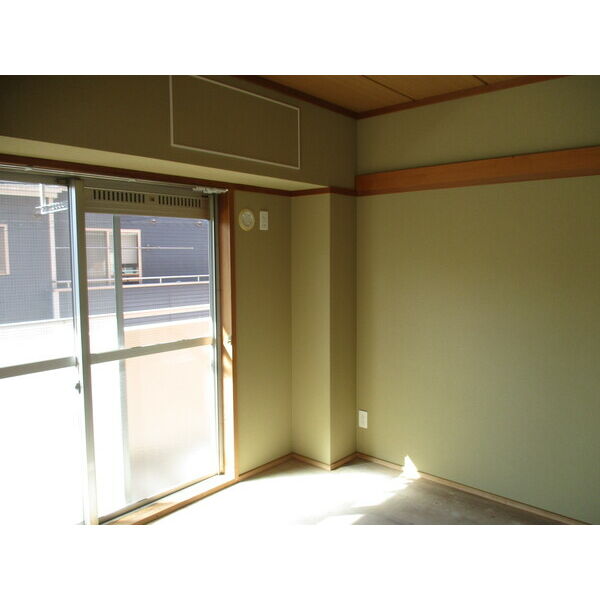 ラックス常磐町 室内写真3