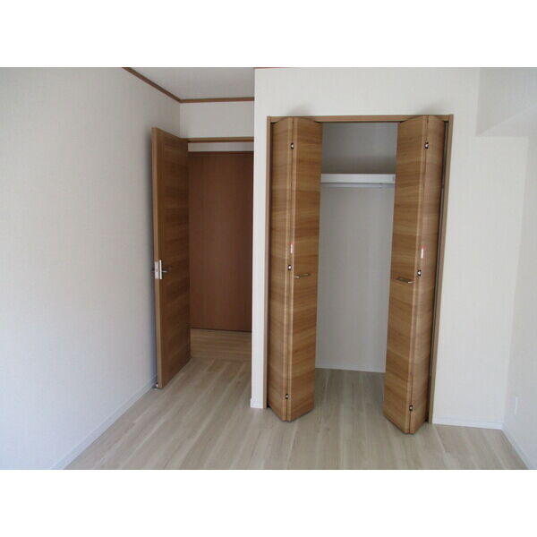 ラックス常磐町 室内写真5
