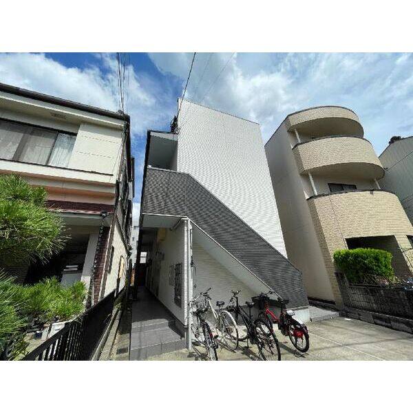 レヴレジール 建物画像