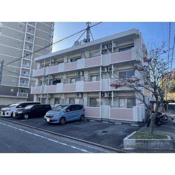 グリーンヒルズ明大寺 建物画像