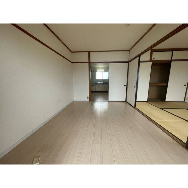 メゾンドゥ田園 A棟 室内写真1