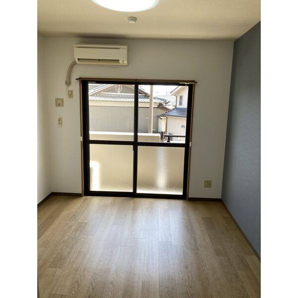Sky Court Premier 室内写真2