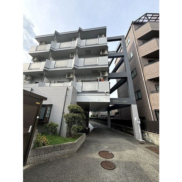 コアティーパートI 建物画像