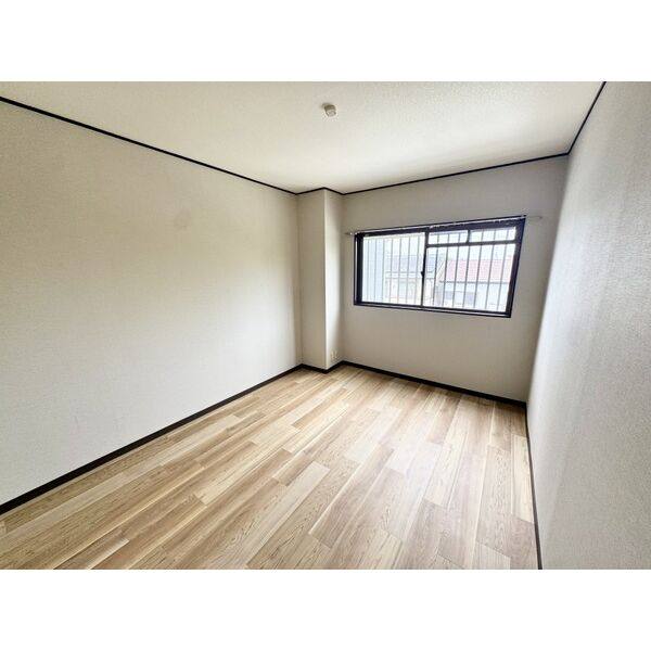 グランドヒルズ供米田一番館 室内写真3