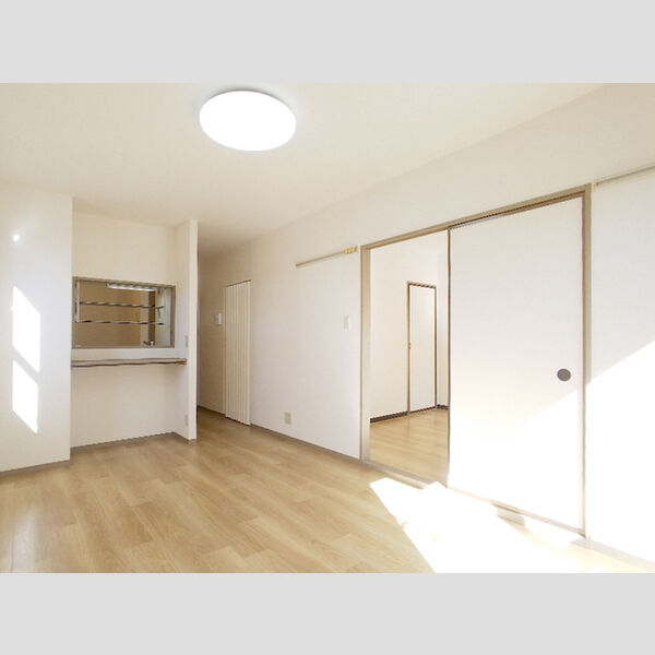 ハイカムール川口 A棟 室内写真4