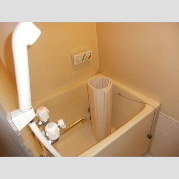 レスト北新川　A棟 室内写真1