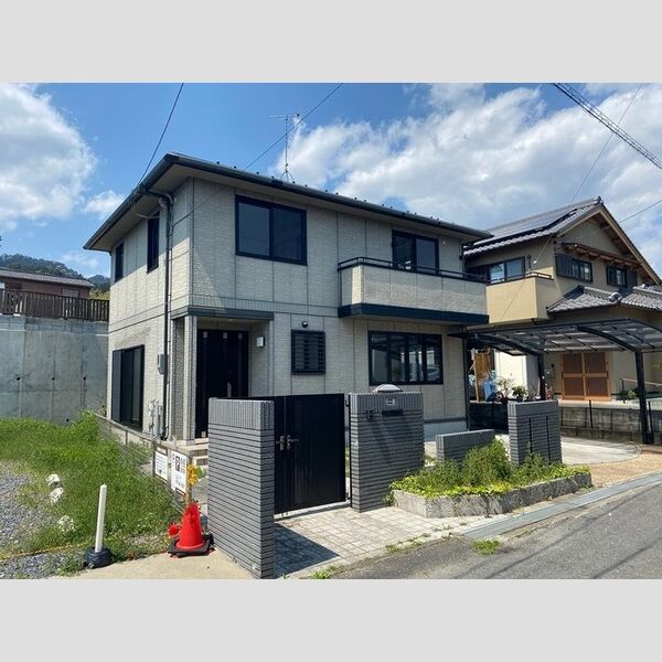 坂本2丁目戸建借家
