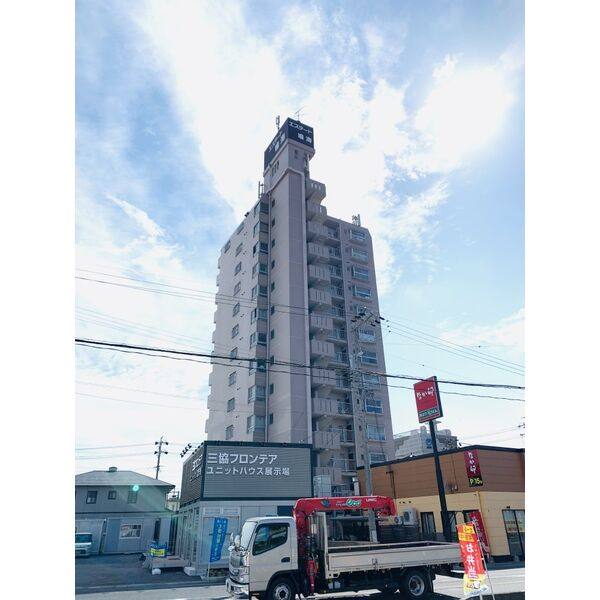 エステート鳴海 建物画像