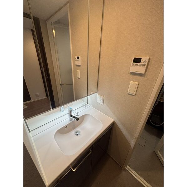 スマートカーサ伏見町 室内写真2