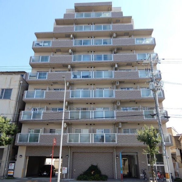 ADORER 建物画像