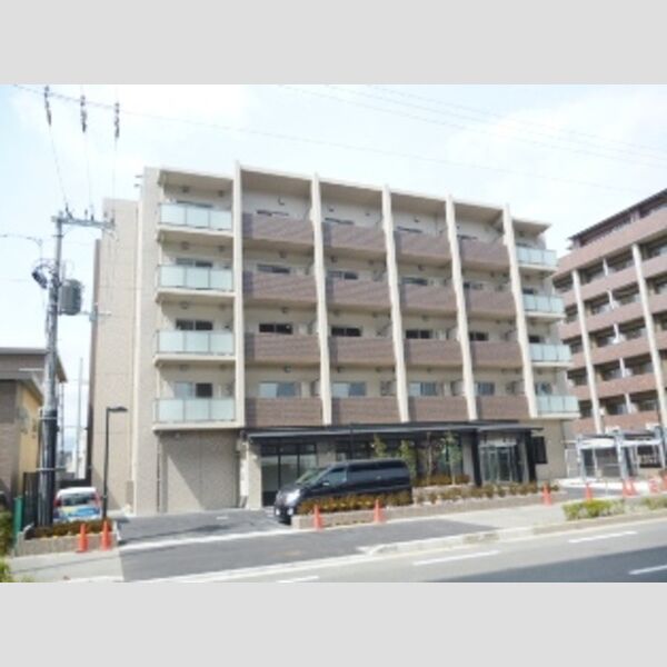 プレコート上鳥羽 建物画像