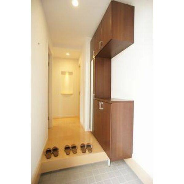 シーズンステージ本山 室内写真1