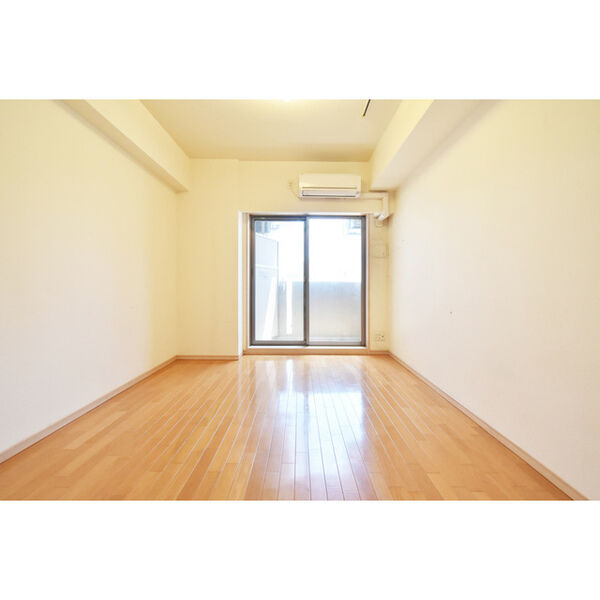 Gramercy Nipponbashi 室内写真1
