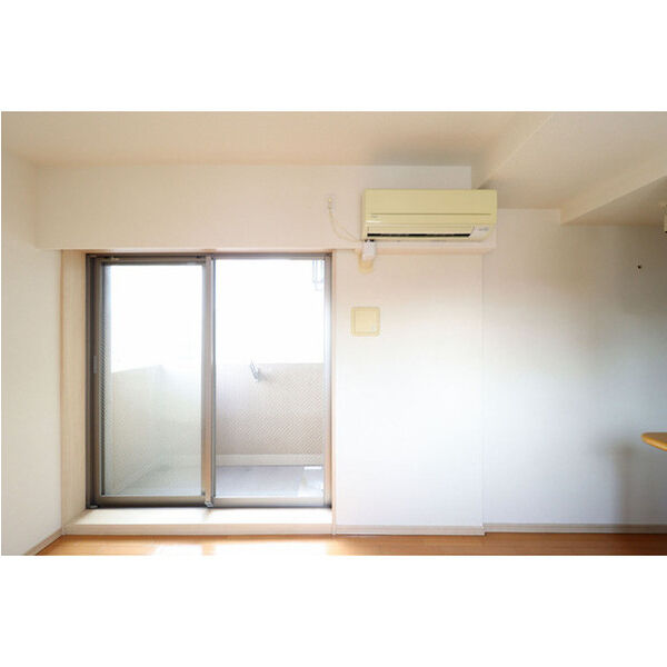Gramercy Nipponbashi 室内写真1