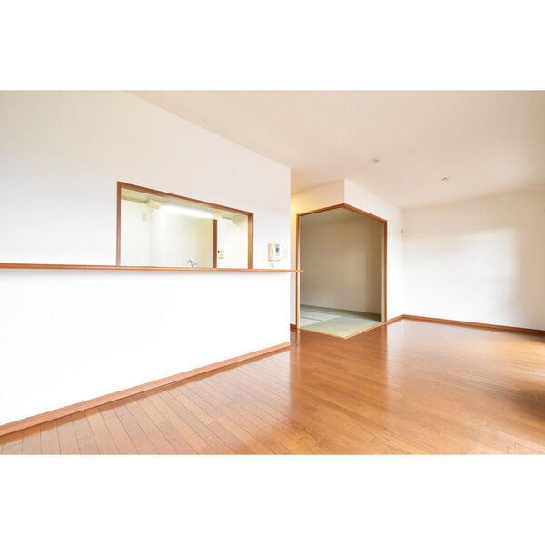 ボヌール千里中央弐番館 室内写真2