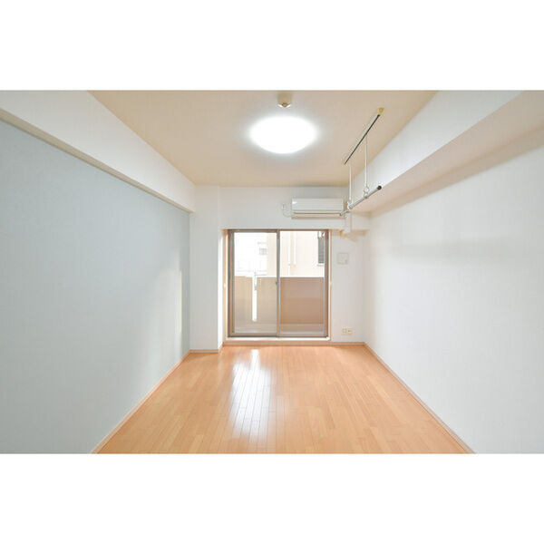 Gramercy Nipponbashi 室内写真1