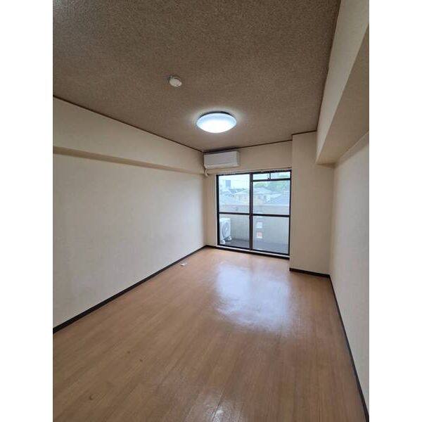LIMZ 室内写真1