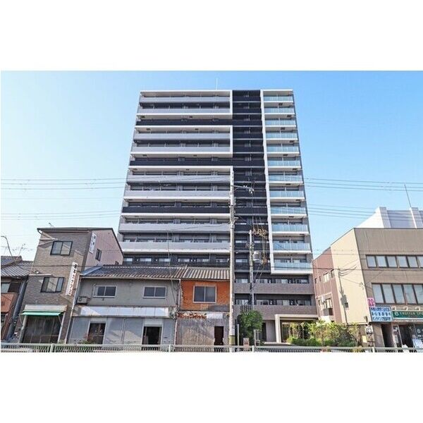 アドバンス大阪バレンシア 建物画像