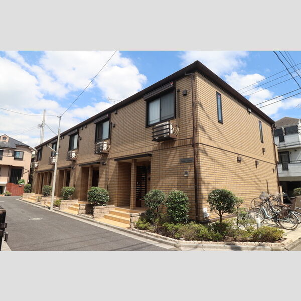 Noble Court