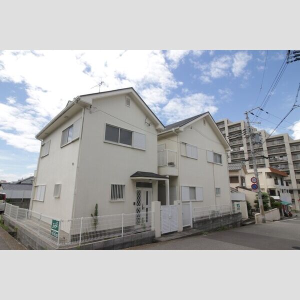 デ・ラ・コリーナ 建物画像