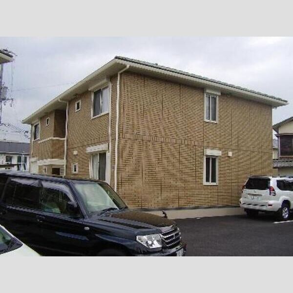 パインハイツ B棟 建物画像