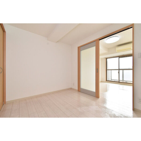 Gramercy Juso-higashi 2nd 室内写真1