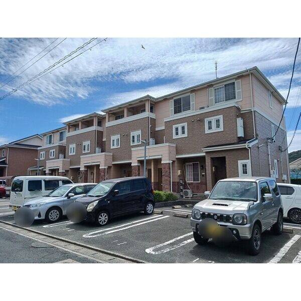 ロイヤル　イースト 建物画像