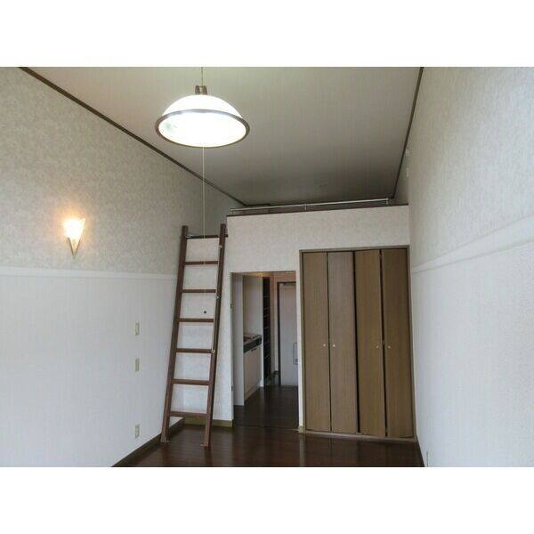 MID18 室内写真4