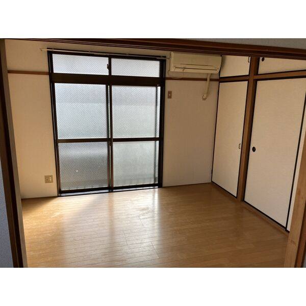 サンライズ市川 室内写真1