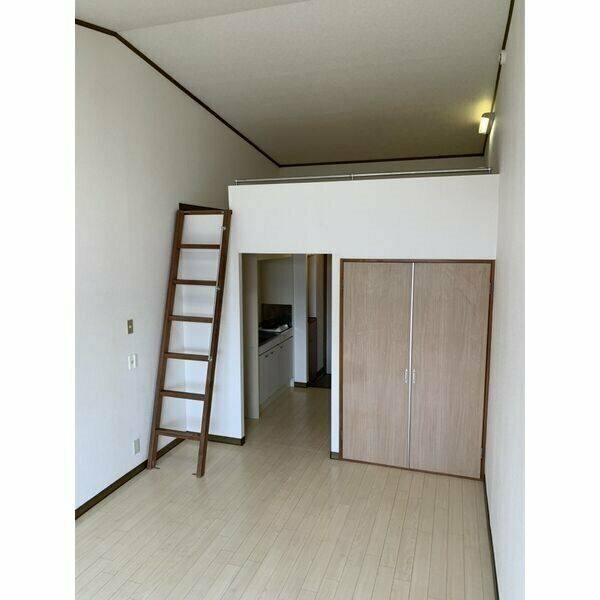 メゾン西大平II 室内写真4