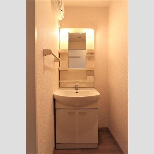 セレニティーホームズ B 室内写真7