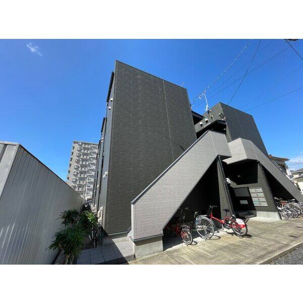 ラ ヴィータ フェリーチェ(ラヴィータフェリー 建物画像