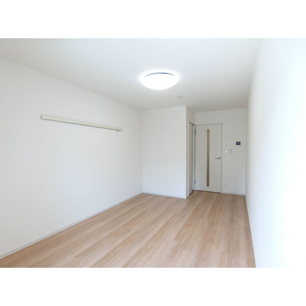 リブリ・oak 出屋敷 室内写真1