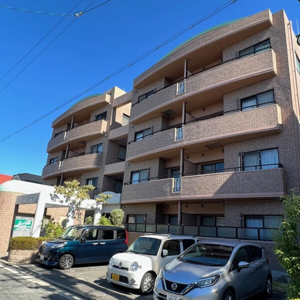 Belle Colline 建物画像