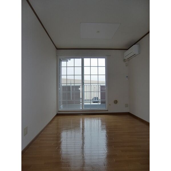 アロッジオ 室内写真1