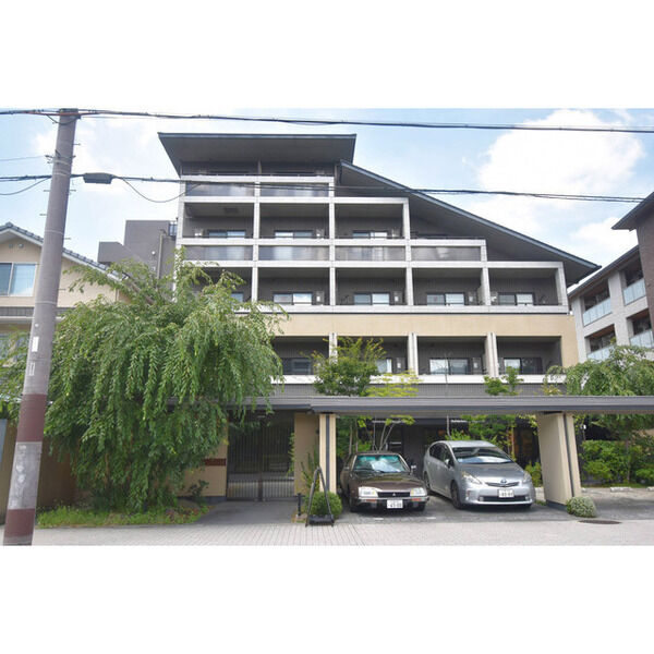 ヴィラ岡崎神宮 建物画像