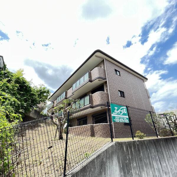 フィオーレ 建物画像