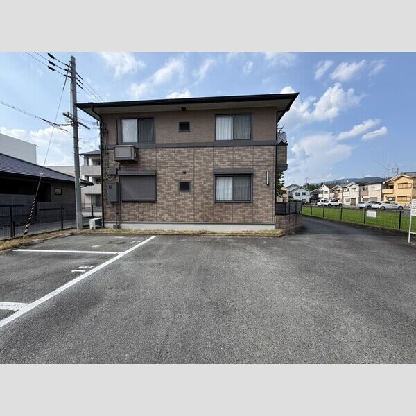 アムール三輪 B棟