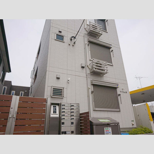 ファミユD