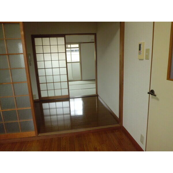 サンライズ大和 室内写真1