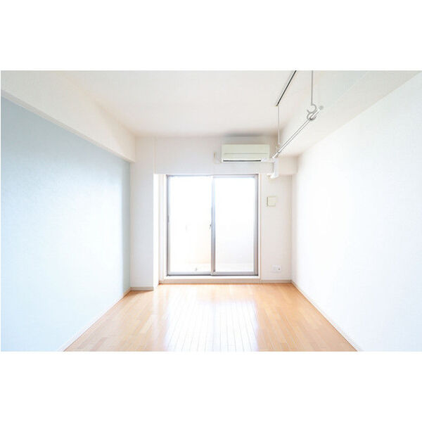Gramercy Nipponbashi 室内写真1