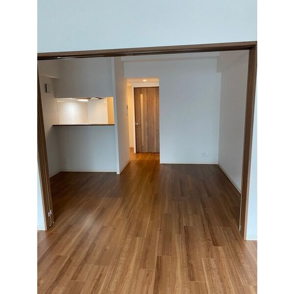 フォーリアライズ本町レクス 室内写真2