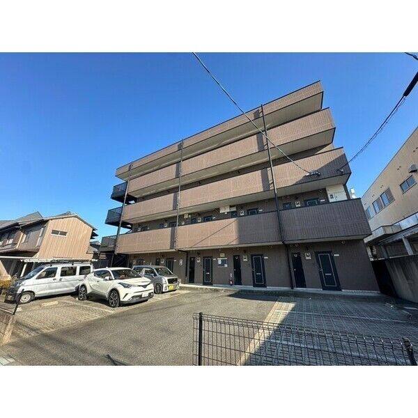 アムール　Majyes 建物画像