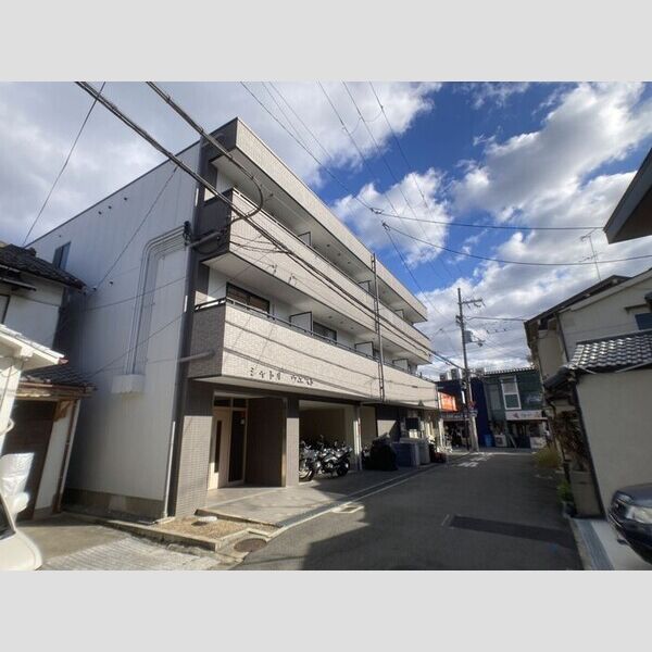 シャトルウエスト 建物画像